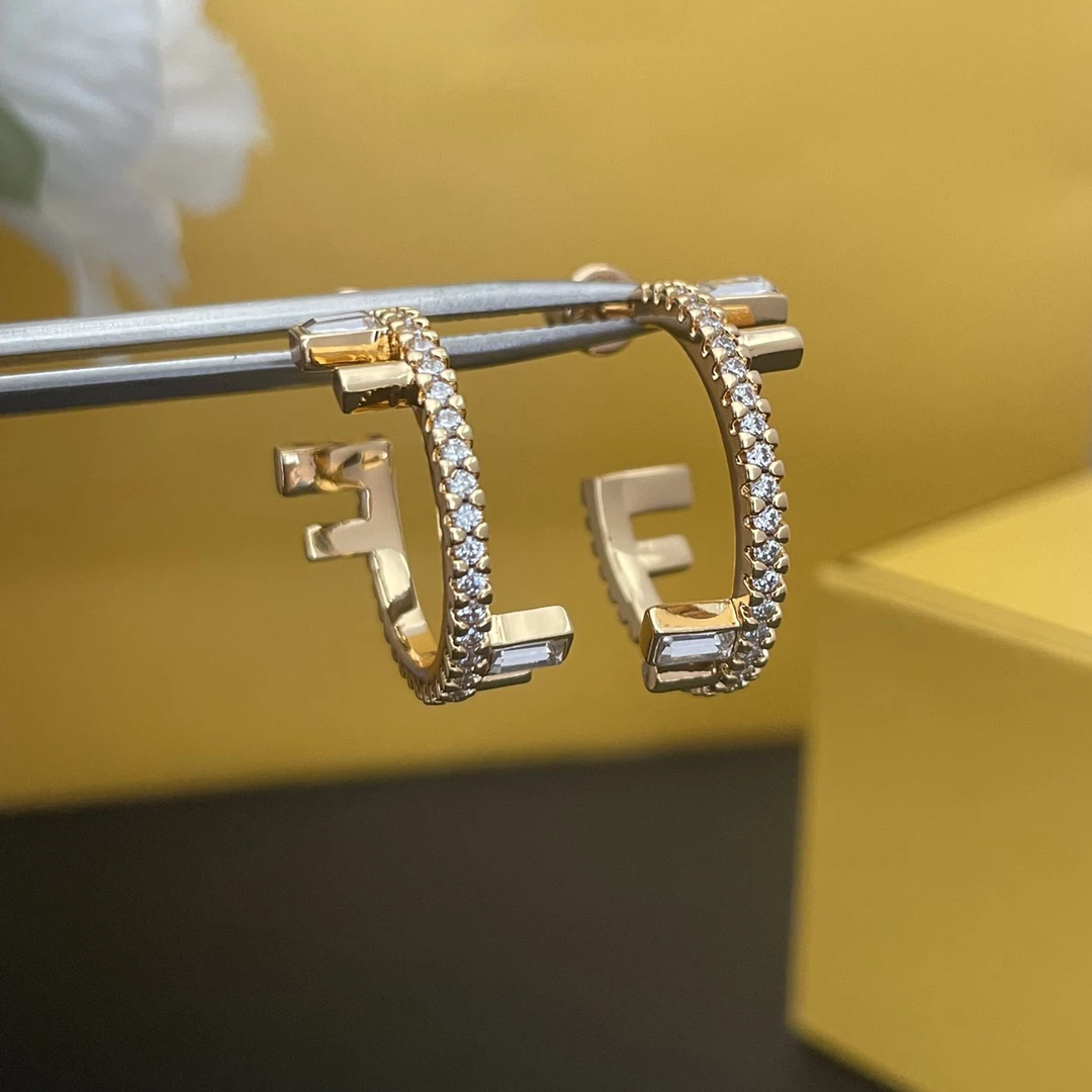 Fashion Hot Designer Classic Crystal Letter F Gold Circle Hoop Earrings Women High Quality Luxury Brand Jewelry Trends 2023
Fashion Hot Designer Classic Crystal Letter F Gold Circle Hoop Earrings Women High Quality Luxury Brand Jewelry Trends 2023