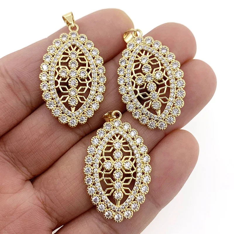 Fashion Exquisite Oval Cross Hollow Carved Pattern Necklace Pendant Luxury Jewelry Copper Inlaid Zircon DIY Charm Accessories
Fashion Exquisite Oval Cross Hollow Carved Pattern Necklace Pendant Luxury Jewelry Copper Inlaid Zircon DIY Charm Accessories