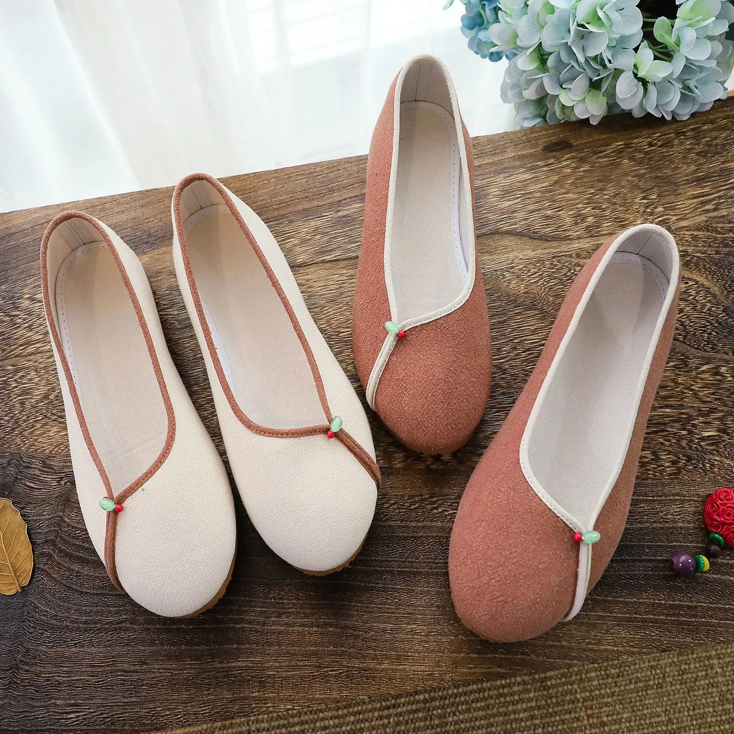 Chinese Style Cloth Shoes Women Flat Shoes Plain Spring and Autumn Beef Tendon Sole Women's Shoes Single Shoe Embroidered Shoes
Chinese Style Cloth Shoes Women Flat Shoes Plain Spring and Autumn Beef Tendon Sole Women's Shoes Single Shoe Embroidered Shoes