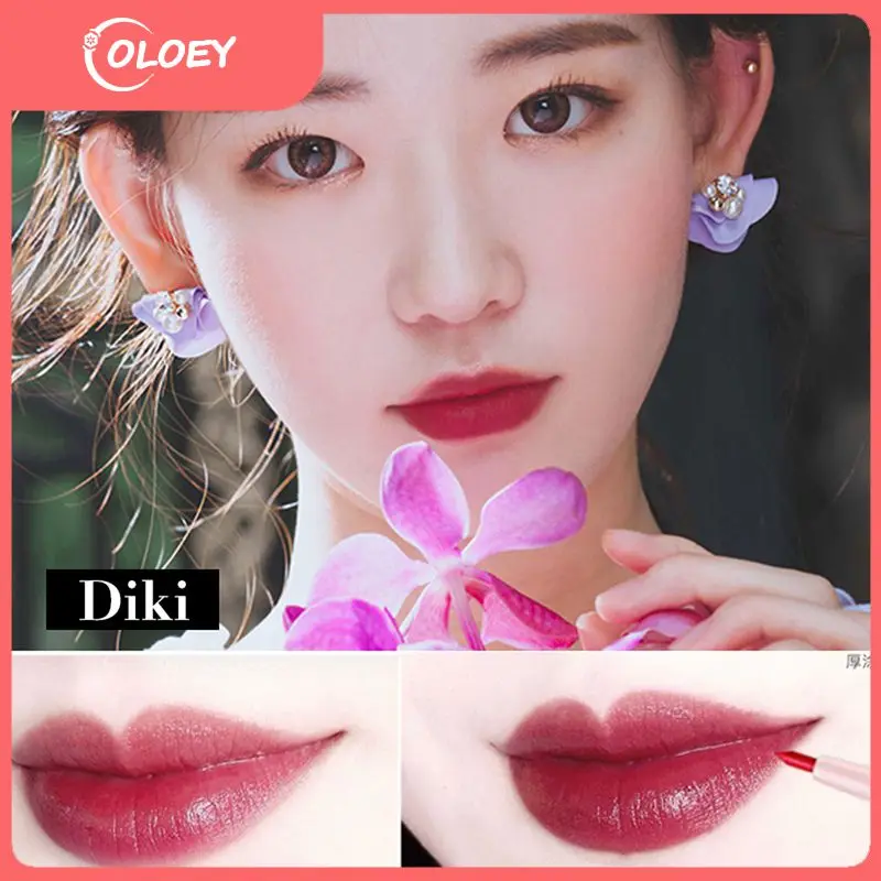 Double Head Waterproof Lip Liner 6 Color Sexy Vampire Lip Stick Matte Velvet Lipsticks Lips Makeup Cosmetics Labiales Matte Lips
Double Head Waterproof Lip Liner 6 Color Sexy Vampire Lip Stick Matte Velvet Lipsticks Lips Makeup Cosmetics Labiales Matte Lips