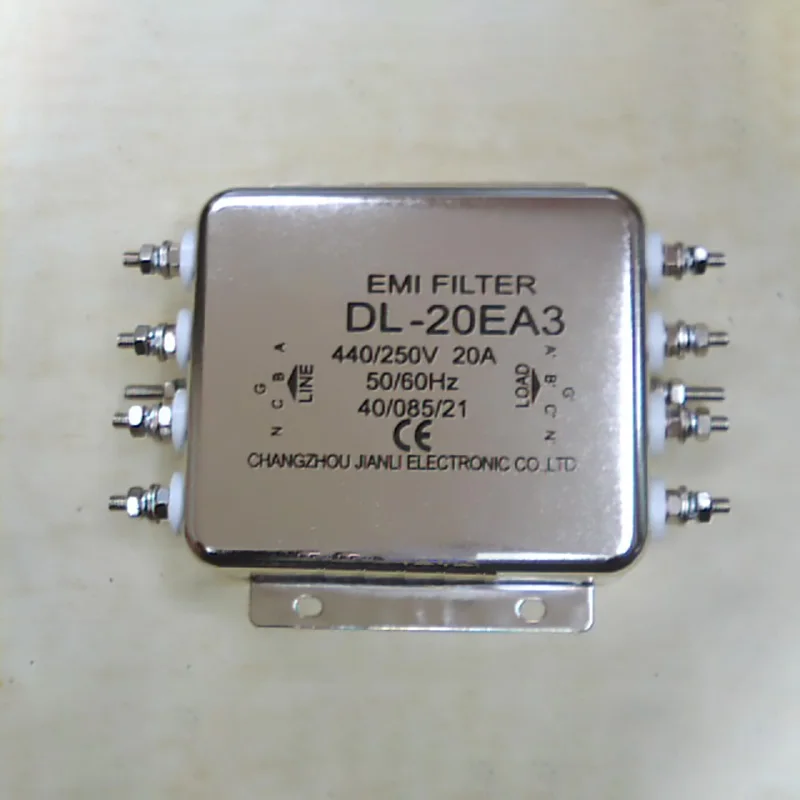 DL-20EA3 для трехфазного четырехпроводного фильтра электропитания EMI перед отправкой идеальный тест
DL-20EA3 для трехфазного четырехпроводного фильтра электропитания EMI перед отправкой идеальный тест