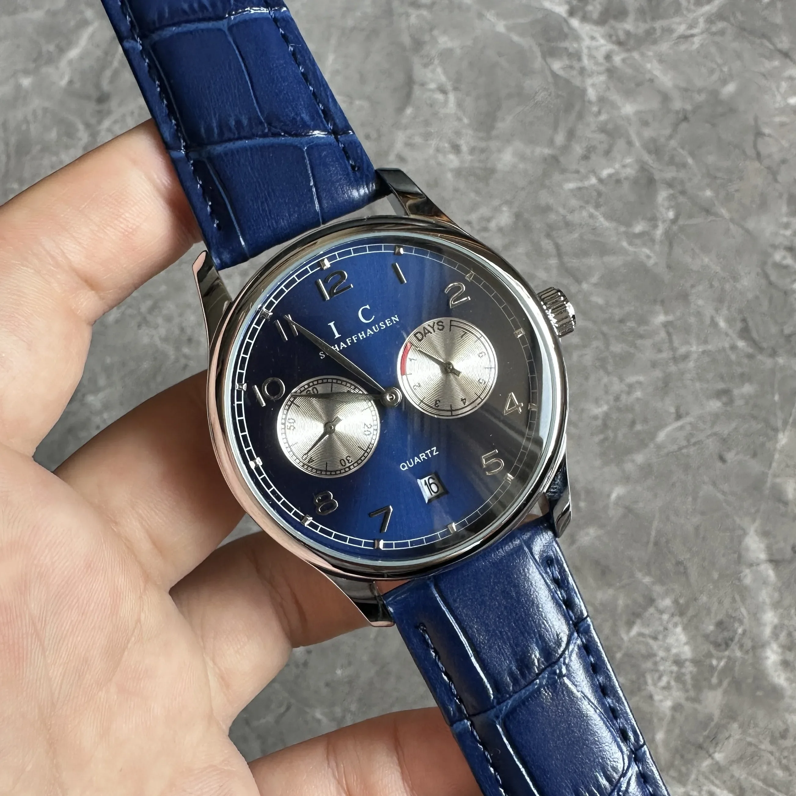 2023 Top Original Luxury Brand AAA Pilot Chronograph Silver Case Mens Belt Multifunctional Quartz Chronograph Movement Watch
2023 Top Original Luxury Brand AAA Pilot Chronograph Silver Case Mens Belt Multifunctional Quartz Chronograph Movement Watch