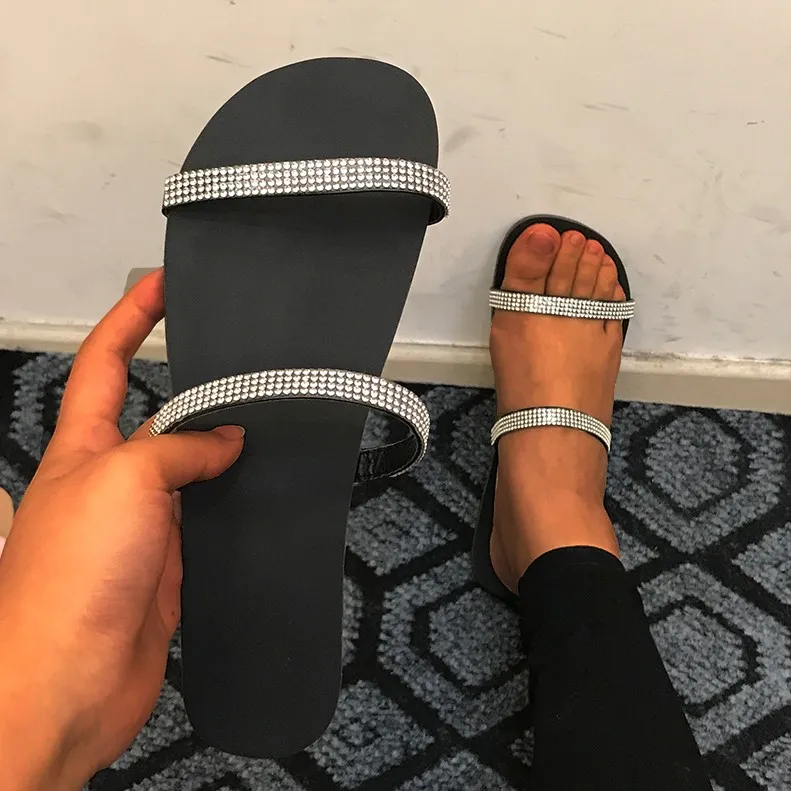 Slippers Women Shoes Summer Sandals Beach Pineapple Flat Slippers Outside Slides Zapatos De Mujer Shining Crystal Ladies Shoes
Slippers Women Shoes Summer Sandals Beach Pineapple Flat Slippers Outside Slides Zapatos De Mujer Shining Crystal Ladies Shoes
