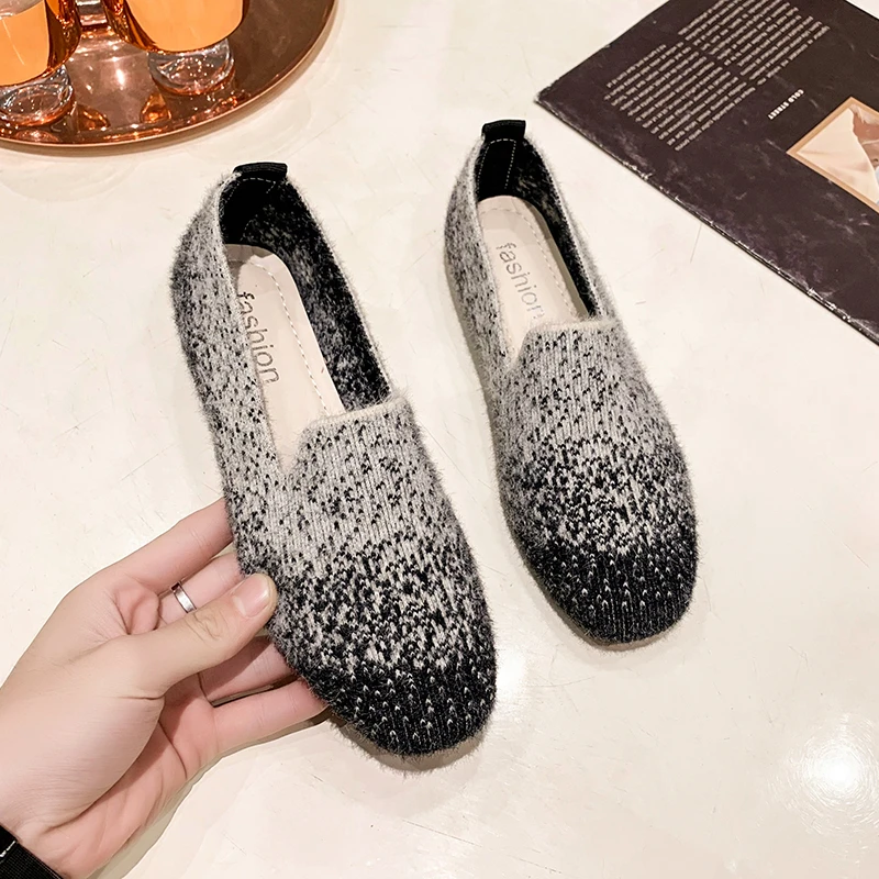 2022 Women's Outdoor Fashion New Color Contrast Flat Shoes Soft and Comfortable Casual Shoes Walking Shoes Women's Womens Shoes
2022 Women's Outdoor Fashion New Color Contrast Flat Shoes Soft and Comfortable Casual Shoes Walking Shoes Women's Womens Shoes