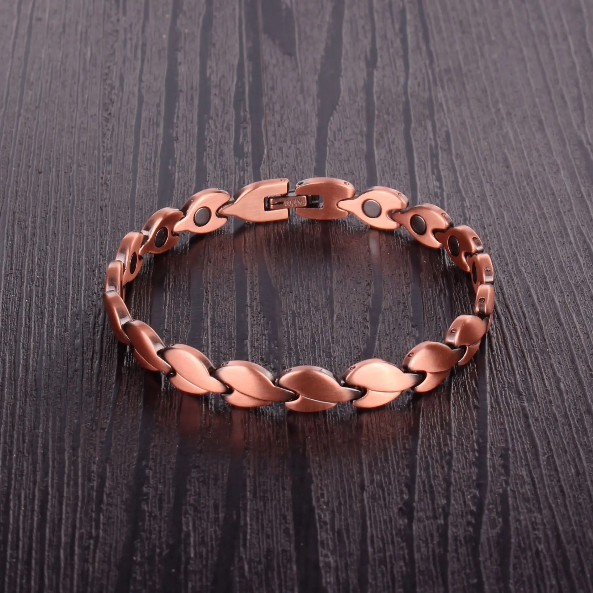 Magnetic Pure Copper Bracelets for Women Vintage Chain Health Energy Magnetic Bracelets & Bangles for Arthritis Women Jewelry 
Magnetic Pure Copper Bracelets for Women Vintage Chain Health Energy Magnetic Bracelets & Bangles for Arthritis Women Jewelry