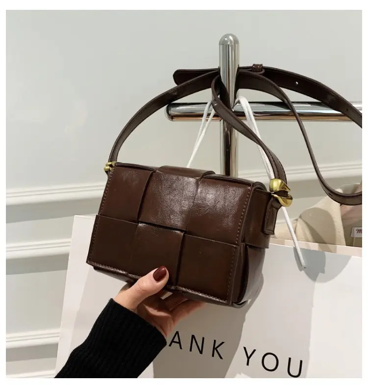 Fashion clamshell womens solid color pu leather small square casual shoulder bag messenger handbag
Fashion clamshell womens solid color pu leather small square casual shoulder bag messenger handbag