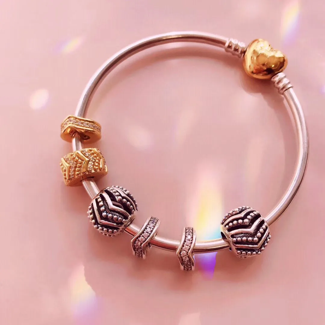 High Quality 100%925 Sterling Silver Love Bracelet Plated 18k Fashion Jewelry Manufacturers Wholesale Free Mail
High Quality 100%925 Sterling Silver Love Bracelet Plated 18k Fashion Jewelry Manufacturers Wholesale Free Mail