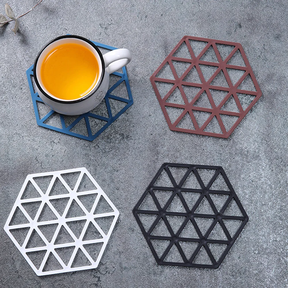 1PC Silicone Tableware Insulation Mat Coaster Cup Hexagon Mats Pad Heat-insulated Bowl Placemat Home Decor Desktop
1PC Silicone Tableware Insulation Mat Coaster Cup Hexagon Mats Pad Heat-insulated Bowl Placemat Home Decor Desktop