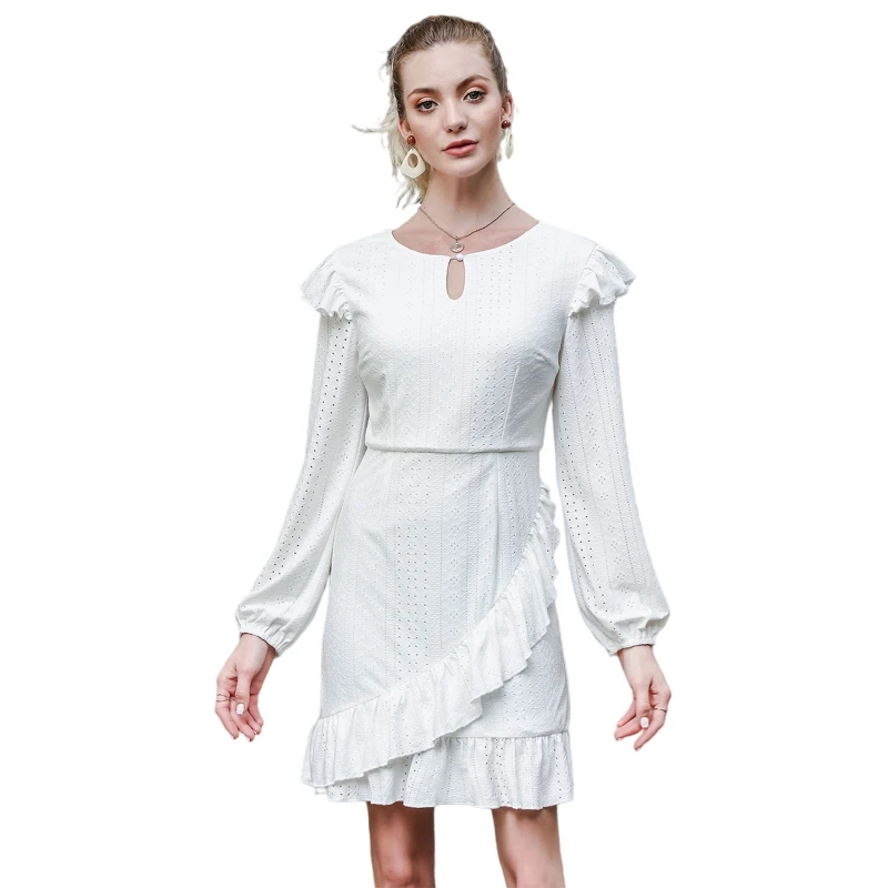 Женское ажурное кружевное платье миди с длинными рукавами-фонариками, круглым вырезом и оборками
Женское ажурное кружевное платье миди с длинными рукавами-фонариками, круглым вырезом и оборками