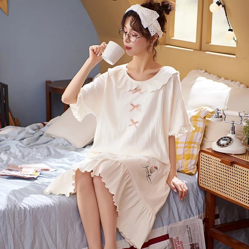 Cotton Women's Nightgowns Sweet Nightdress Woman Homewear Short Sleeves Sleepshirt Female Girl sleepwear Korean nightie Dress
Cotton Women's Nightgowns Sweet Nightdress Woman Homewear Short Sleeves Sleepshirt Female Girl sleepwear Korean nightie Dress