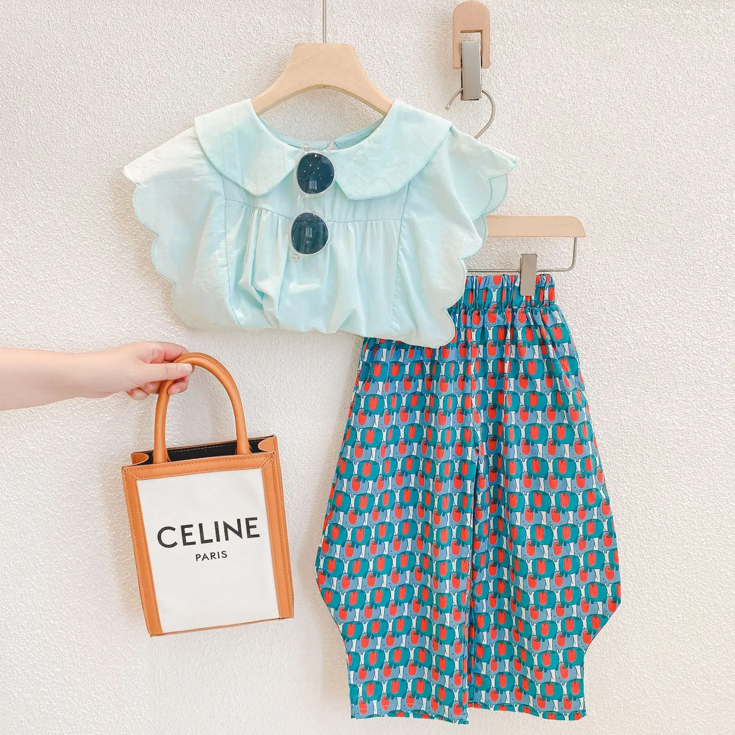 

Summer Girls' Clothing Sets Hong Kong Style Doll Collar Wavy Sleeveless Top+Wide Leg Pants Baby Clothes Children Kids Outfits
