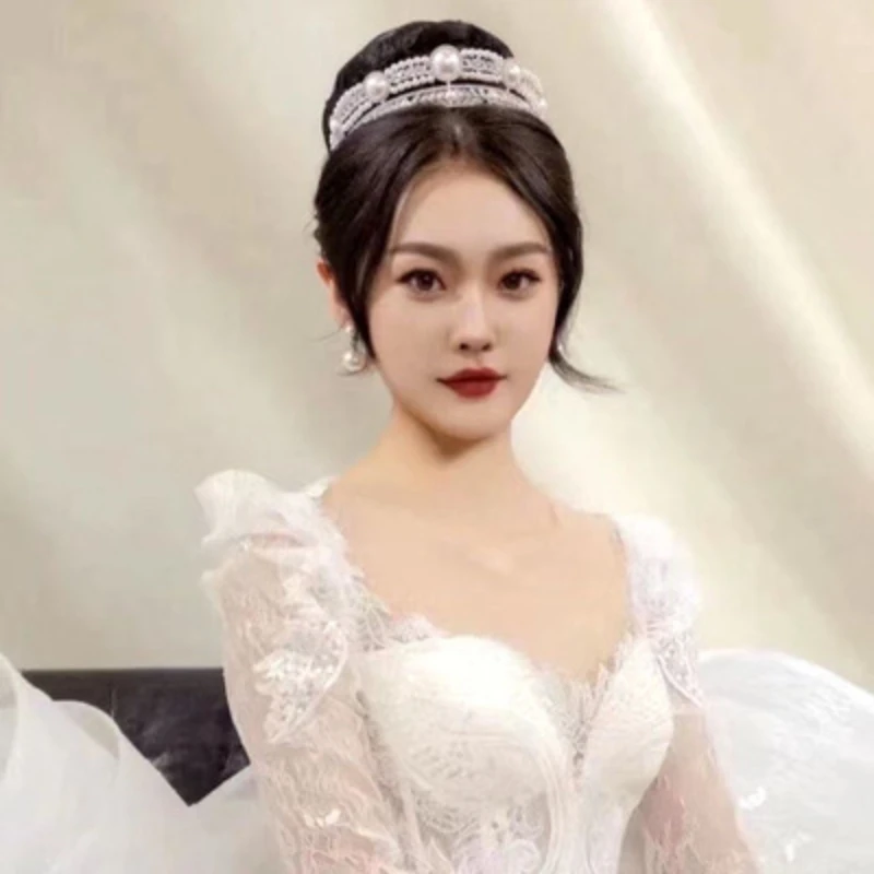 New Modern Simple Style Rhinestone Crown Headband Bridal Pearl Half Circle Crown Dress Accessories for Wedding Photography
New Modern Simple Style Rhinestone Crown Headband Bridal Pearl Half Circle Crown Dress Accessories for Wedding Photography