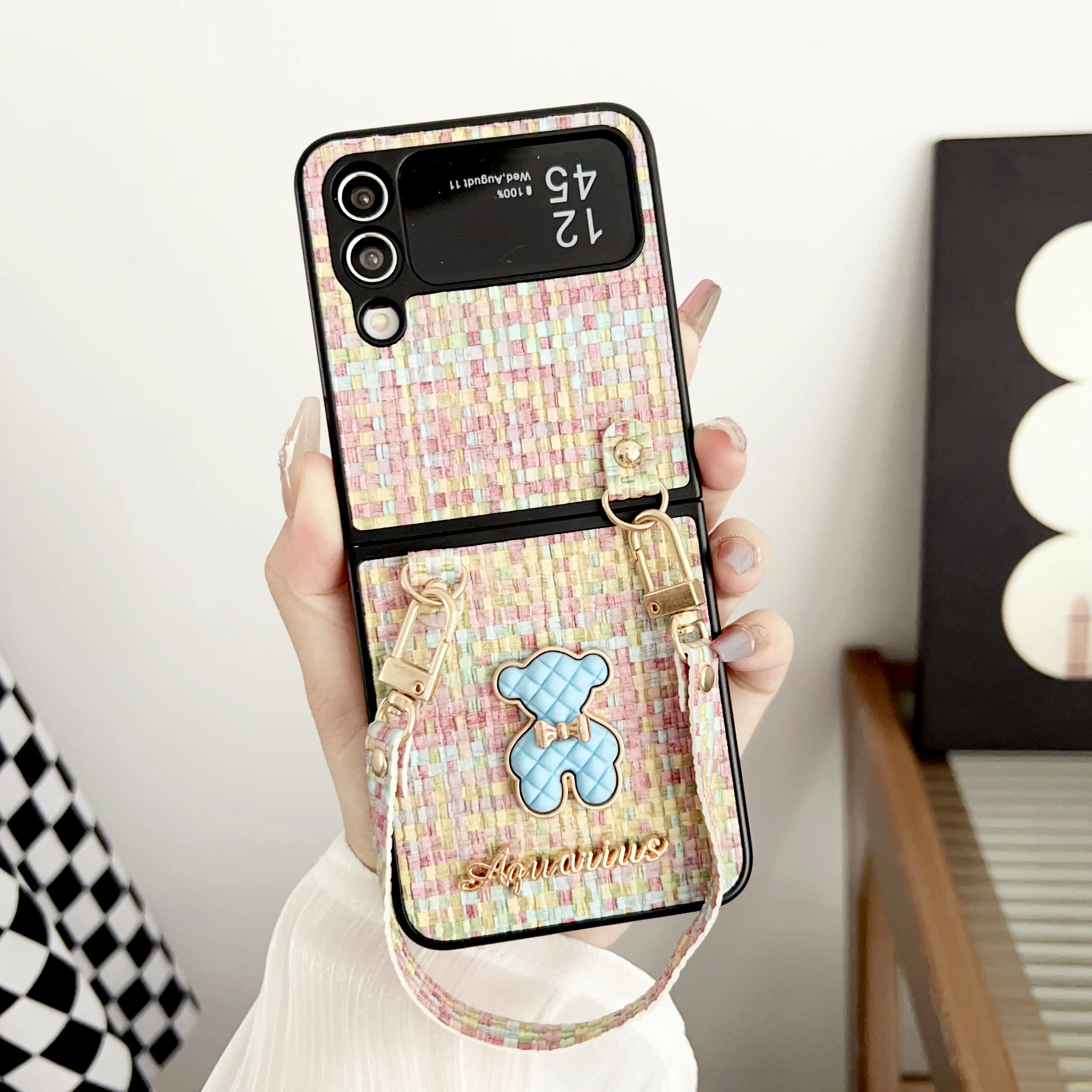 For Samsung Galaxy Z Flip 4 3 Case Cute Bear Colorful Painted With Bracelet Shockproof Folding Back Protection Cover Accessories
For Samsung Galaxy Z Flip 4 3 Case Cute Bear Colorful Painted With Bracelet Shockproof Folding Back Protection Cover Accessories