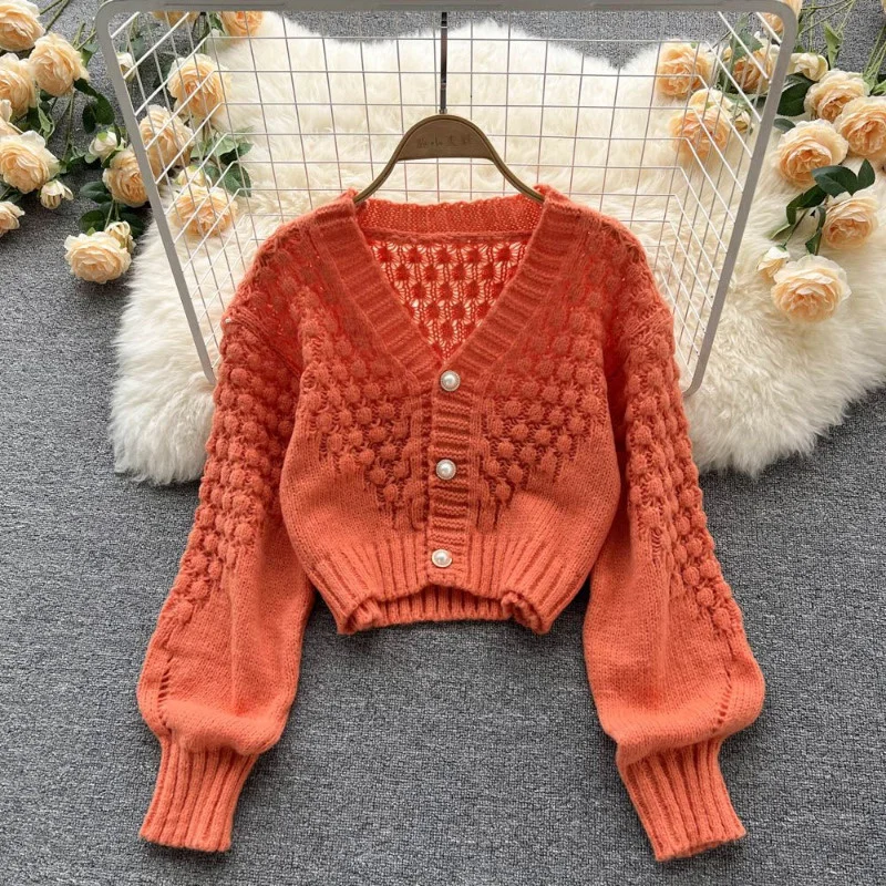 2023 Cropped Cardigan Solid Color V Neck Short Sweater Lazy Wild Hollow Out Sweaters for Women Chic Pearl Button Knitted Coat Sh
2023 Cropped Cardigan Solid Color V Neck Short Sweater Lazy Wild Hollow Out Sweaters for Women Chic Pearl Button Knitted Coat Sh