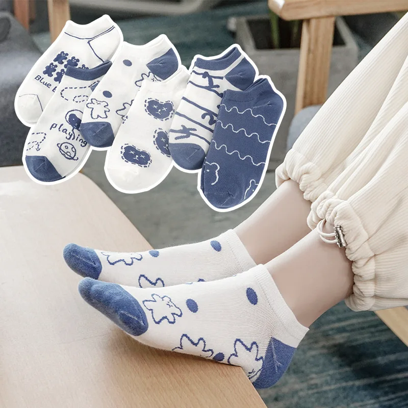 1 Pair New Women's Breathable Cotton Socks Korean Cute Cartoon Bear Animal Pattern Girl Sock Combed of Pure Cotton Female Sock
1 Pair New Women's Breathable Cotton Socks Korean Cute Cartoon Bear Animal Pattern Girl Sock Combed of Pure Cotton Female Sock