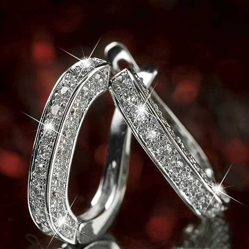 U-shaped Geometric Zircon Earrings European and American Super Flash Full Diamond Earrings Earrings Women's High-quality Jewelry
U-shaped Geometric Zircon Earrings European and American Super Flash Full Diamond Earrings Earrings Women's High-quality Jewelry