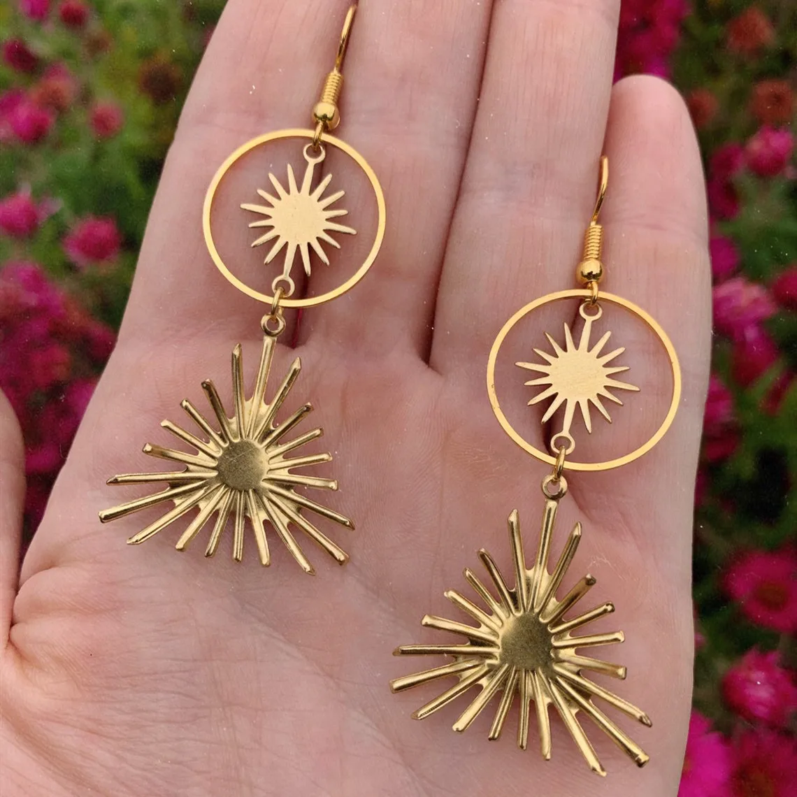 2022 New Long Star Sunburst Gold Brass Sun Earring Pendant Hypoallergenic Earring Jewelry
2022 New Long Star Sunburst Gold Brass Sun Earring Pendant Hypoallergenic Earring Jewelry