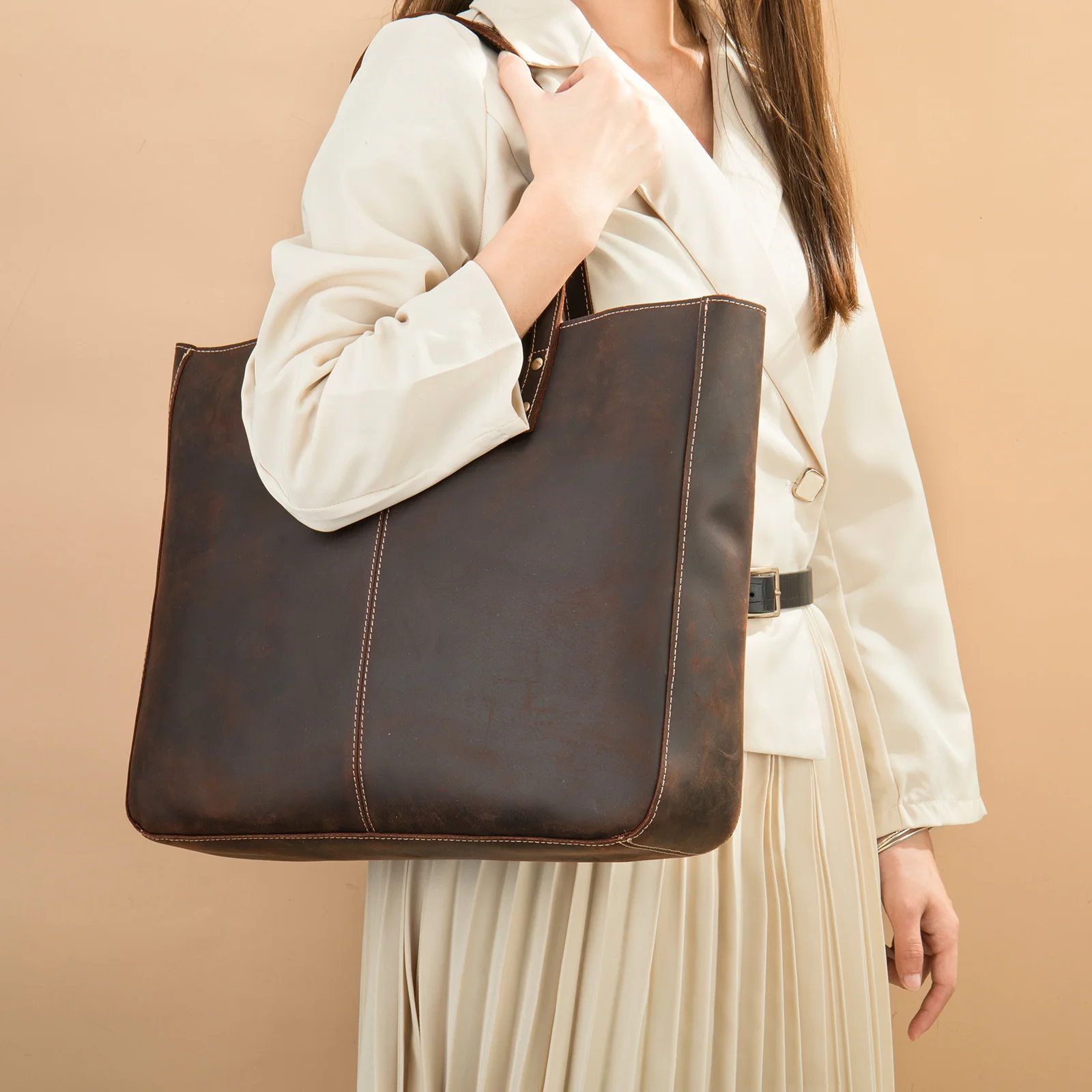 Handbags For Women Genuine Leather Bag Tote Bag Women's Bag 2023 Trend Large Capacity LadiesBusiness Shoulder Bag Shopping Bag
Handbags For Women Genuine Leather Bag Tote Bag Women's Bag 2023 Trend Large Capacity LadiesBusiness Shoulder Bag Shopping Bag