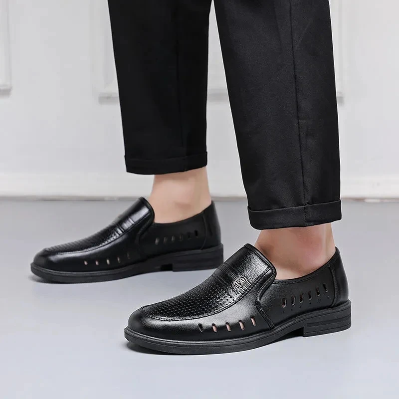 2022 New Summer Hollow Out Men's Office Formal Shoes Male Leather Loafers Slipon Dad Soft Leather Moccasin Casual Dress Shoes
2022 New Summer Hollow Out Men's Office Formal Shoes Male Leather Loafers Slipon Dad Soft Leather Moccasin Casual Dress Shoes