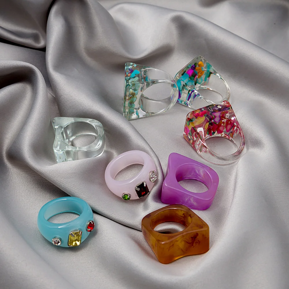 Women's Colorful Pink Blue Brown Resin Exaggerated Wide Rings Irregular Square Geometric Rhinestone Cute Vintage Party Chic Ring
Women's Colorful Pink Blue Brown Resin Exaggerated Wide Rings Irregular Square Geometric Rhinestone Cute Vintage Party Chic Ring