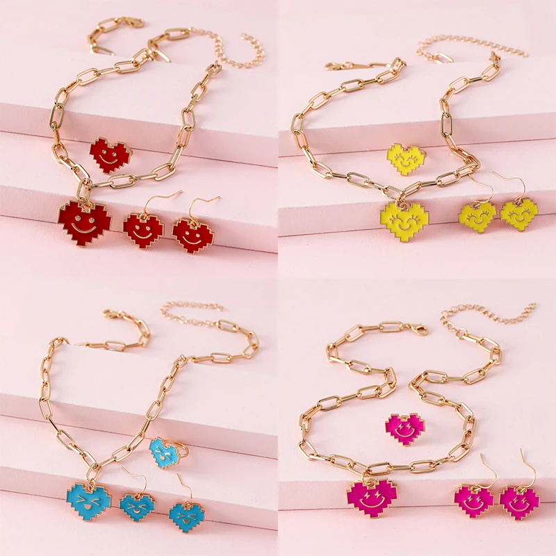 Alloy Mosaic Laughing Face Pendant Necklace with Earring and Ring Jewelry Set for Girls Party Birthday Gift
Alloy Mosaic Laughing Face Pendant Necklace with Earring and Ring Jewelry Set for Girls Party Birthday Gift