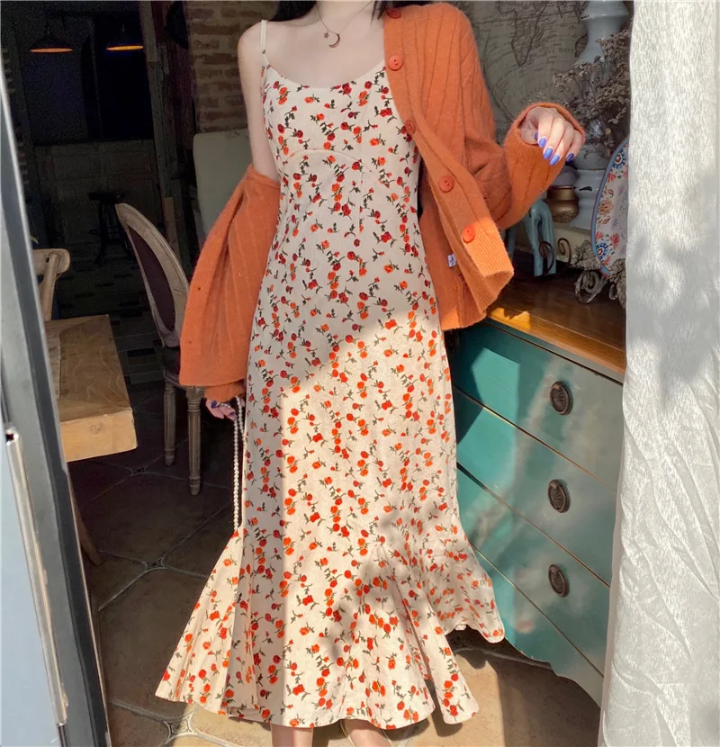 2022 new spring and autumn French trend mermaid slim floral sling dress fashion elegant fishtail long skirt
2022 new spring and autumn French trend mermaid slim floral sling dress fashion elegant fishtail long skirt