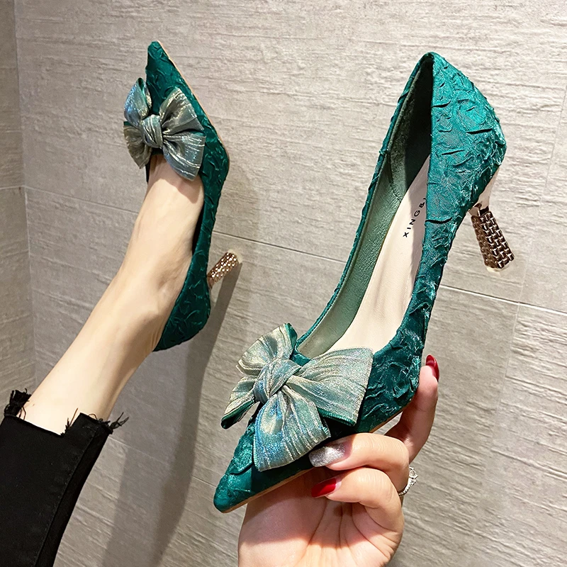 Green Silk Bowtie High Heels Pumps for Women Sexy Pointed Toe Metal Stiletto Heels Wedding Party Shoes Woman
Green Silk Bowtie High Heels Pumps for Women Sexy Pointed Toe Metal Stiletto Heels Wedding Party Shoes Woman
