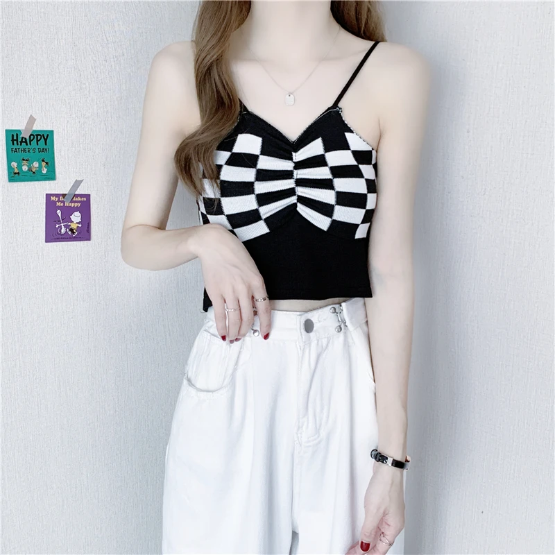 Summer Women Fashion Spaghetti Strap Vest Tops Female All-match Crops Sexy Off Shoulder Backless Ladies Knitted Camisole 3033H
Summer Women Fashion Spaghetti Strap Vest Tops Female All-match Crops Sexy Off Shoulder Backless Ladies Knitted Camisole 3033H