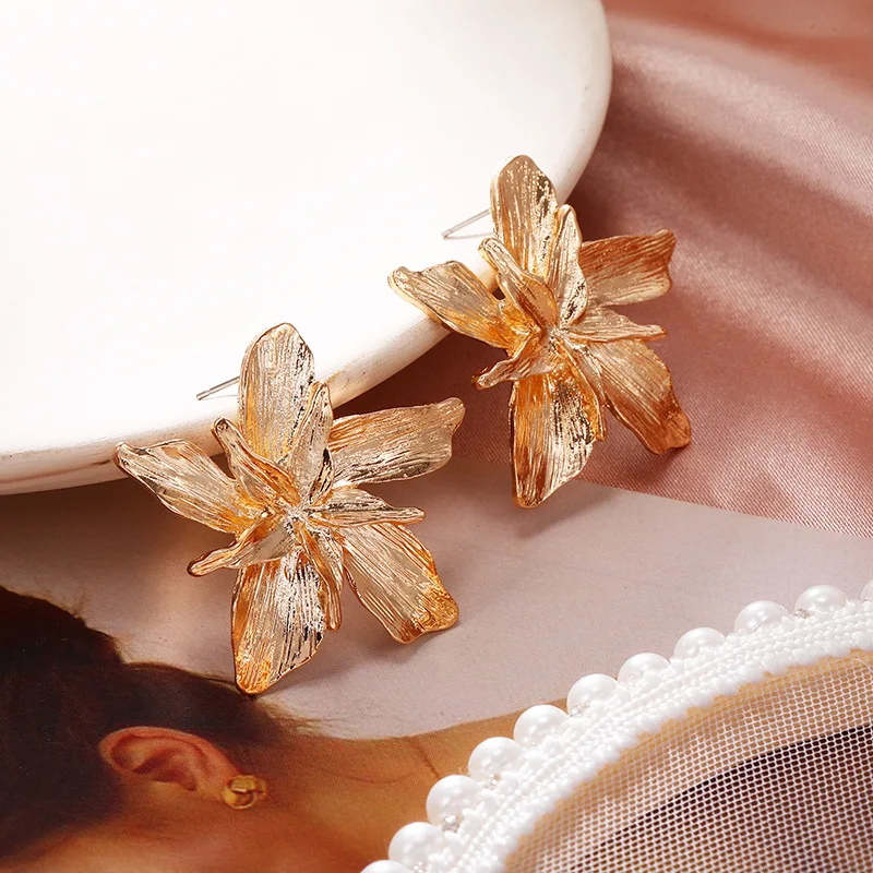 Popular Piercing Ear Ornaments Jewelry-Accessories Fashion Personality Exaggerated Alloy Golden Multilayer Flowers Woman Earring
Popular Piercing Ear Ornaments Jewelry-Accessories Fashion Personality Exaggerated Alloy Golden Multilayer Flowers Woman Earring
