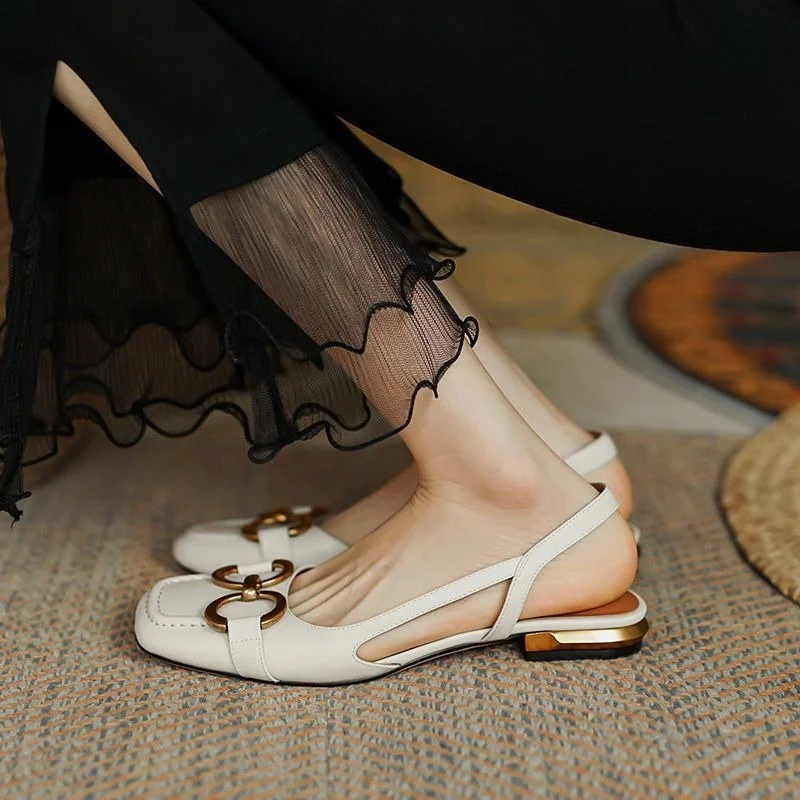 2022 New Summer Elegant Office Ladies Shoes Women Casual Shoes Square Heel Sandals Slip on Woman Flats Vintage Sandals
2022 New Summer Elegant Office Ladies Shoes Women Casual Shoes Square Heel Sandals Slip on Woman Flats Vintage Sandals