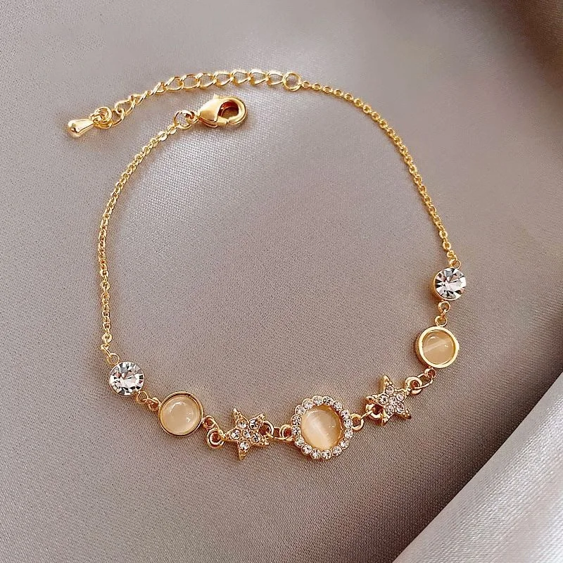 Fashion Gold Color Zircon Star Round Opal Charm Bracelets For Women Elegant Bowknot Sea Waves Shell Heart Bracelet Party Jewelry
Fashion Gold Color Zircon Star Round Opal Charm Bracelets For Women Elegant Bowknot Sea Waves Shell Heart Bracelet Party Jewelry