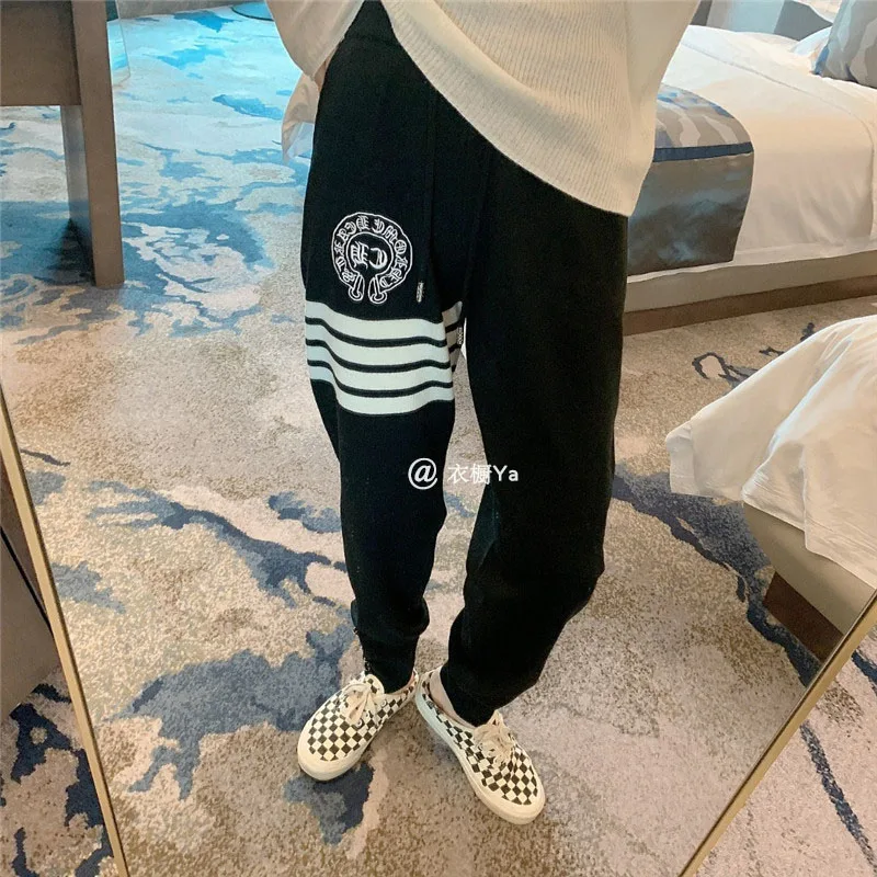 Spring High Quality TB Korean Style Embroidered Horseshoe Loose and Thin Harlan Feet Casual Knitted Leggings Ins Net Red
Spring High Quality TB Korean Style Embroidered Horseshoe Loose and Thin Harlan Feet Casual Knitted Leggings Ins Net Red