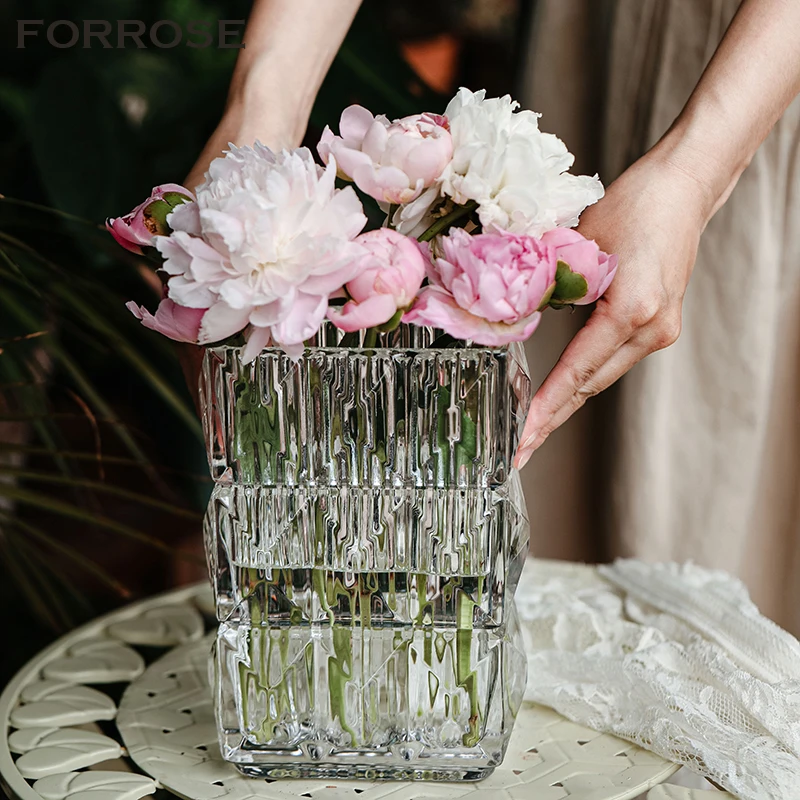 Ins Modern Glass Vase Luxury Crystal Clear Glass Vase for Home Office Tabletop Ornament for Wedding Centerpieces Home Decoration
Ins Modern Glass Vase Luxury Crystal Clear Glass Vase for Home Office Tabletop Ornament for Wedding Centerpieces Home Decoration