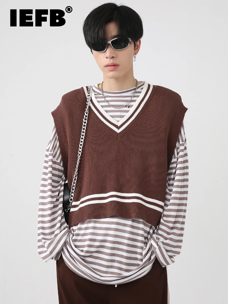 IEFB Men's Waistcoat Wear Autumn New Korean Fashion Japanese Style V-neck Pullover Knitted Vest Sleeveless Male Tops 9A4737
IEFB Men's Waistcoat Wear Autumn New Korean Fashion Japanese Style V-neck Pullover Knitted Vest Sleeveless Male Tops 9A4737