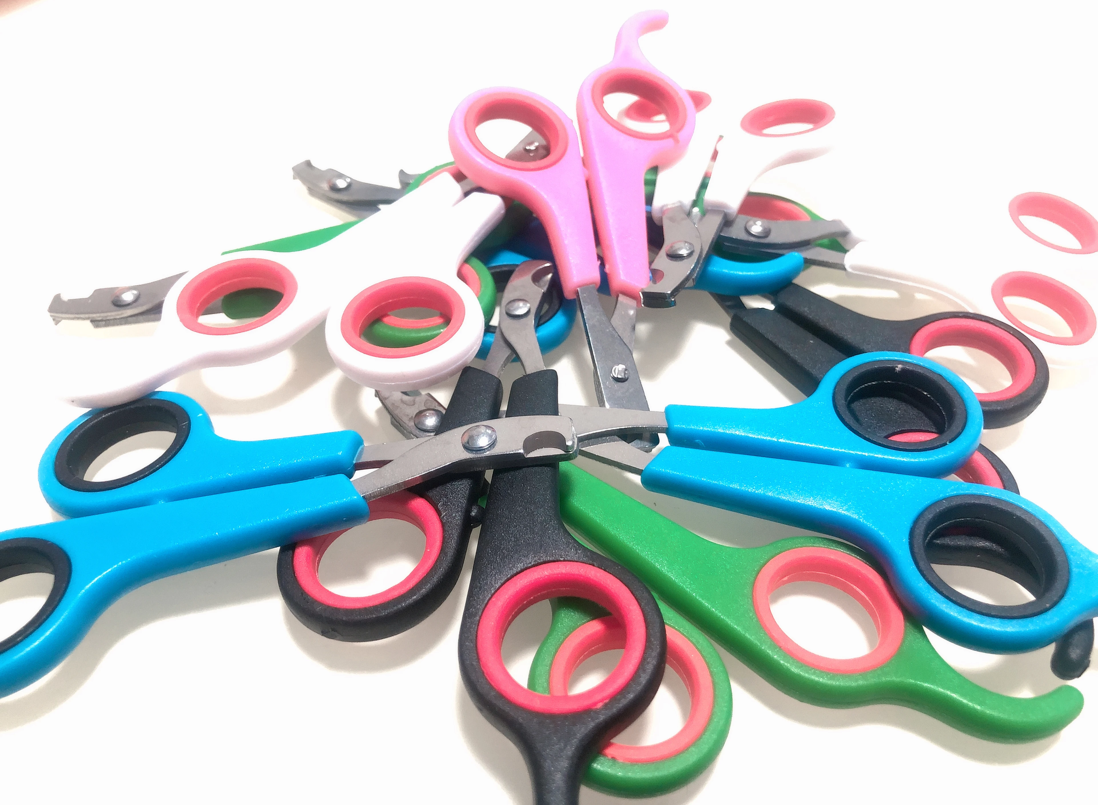 Multicolor Pet Scissors Stainless Steel Sharp Nail Clippers Dog Cat Claw Grooming Trimmer Toe Care Cleaning Grooming Tools
Multicolor Pet Scissors Stainless Steel Sharp Nail Clippers Dog Cat Claw Grooming Trimmer Toe Care Cleaning Grooming Tools