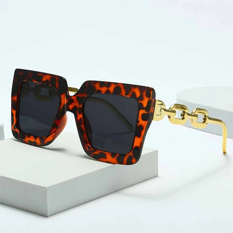 Large Square Frame Chain Sunglasses For Men Women Fashion Retro Trend Male Female Car Driving Travel Party Glasses Eyewear 2022
Large Square Frame Chain Sunglasses For Men Women Fashion Retro Trend Male Female Car Driving Travel Party Glasses Eyewear 2022