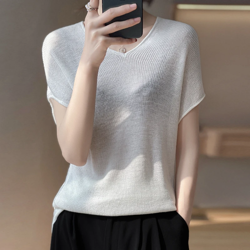 Short-sleeved Women's V-neck Pullover Vest Tees Summer New Loose Fashion Knitted Sleeveless T-shirt Tops Thin Shirts For Female
Short-sleeved Women's V-neck Pullover Vest Tees Summer New Loose Fashion Knitted Sleeveless T-shirt Tops Thin Shirts For Female