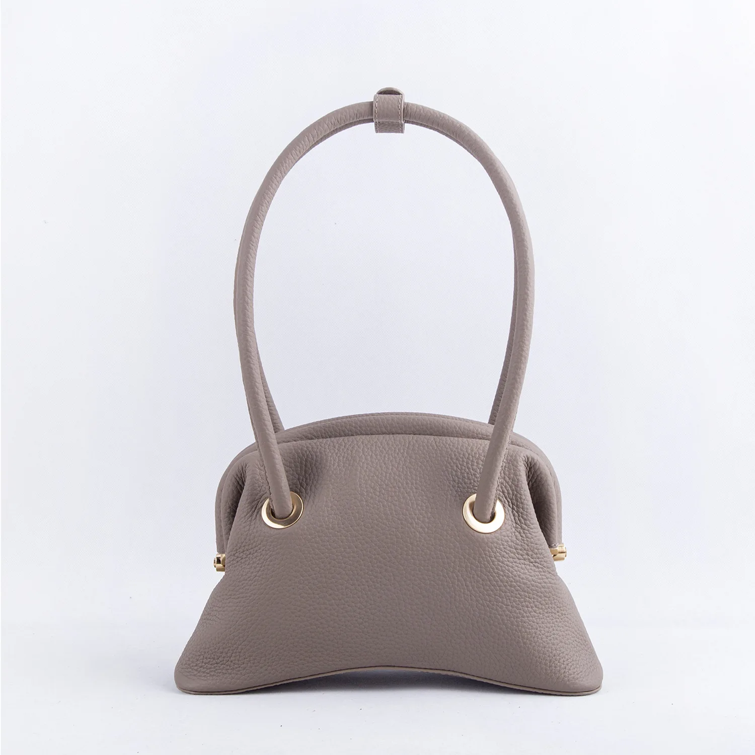 South Korea's Minority Designer Clip Bag Head Layer Cowhide Shoulder Armpit Bag Long Hand Shell Bag Female Bag
South Korea's Minority Designer Clip Bag Head Layer Cowhide Shoulder Armpit Bag Long Hand Shell Bag Female Bag