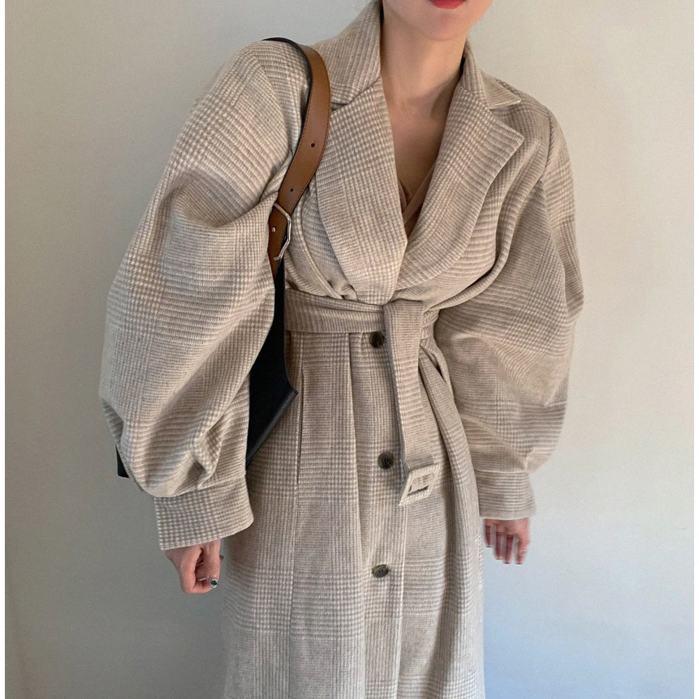 Women Winter 2023 Woolen Lantern Sleeve Coat Single Breasted Turn Down Collar Jackets Plaszcze Damskie Manteau Femme Plus Size
Women Winter 2023 Woolen Lantern Sleeve Coat Single Breasted Turn Down Collar Jackets Plaszcze Damskie Manteau Femme Plus Size