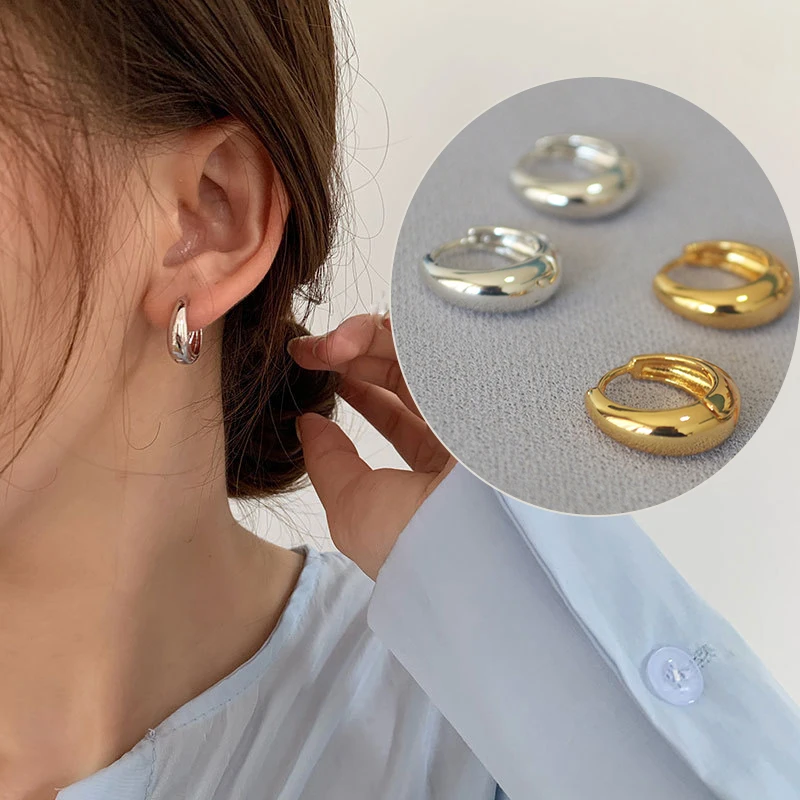 New Classic Smooth Alloy Metal Hoop Earrings for Woman Minimalist Fashion Korean Jewelry Temperament Girl's Daily Wear Earrings
New Classic Smooth Alloy Metal Hoop Earrings for Woman Minimalist Fashion Korean Jewelry Temperament Girl's Daily Wear Earrings