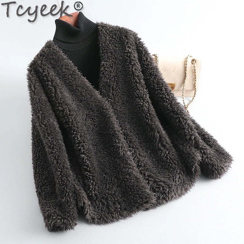 Tcyeek Coats and Jackets Women Clothes Spring Autumn Sweet Female Wool Coat Fur In One Short Fur Coat Casaco Inverno Feminino Zm
Tcyeek Coats and Jackets Women Clothes Spring Autumn Sweet Female Wool Coat Fur In One Short Fur Coat Casaco Inverno Feminino Zm