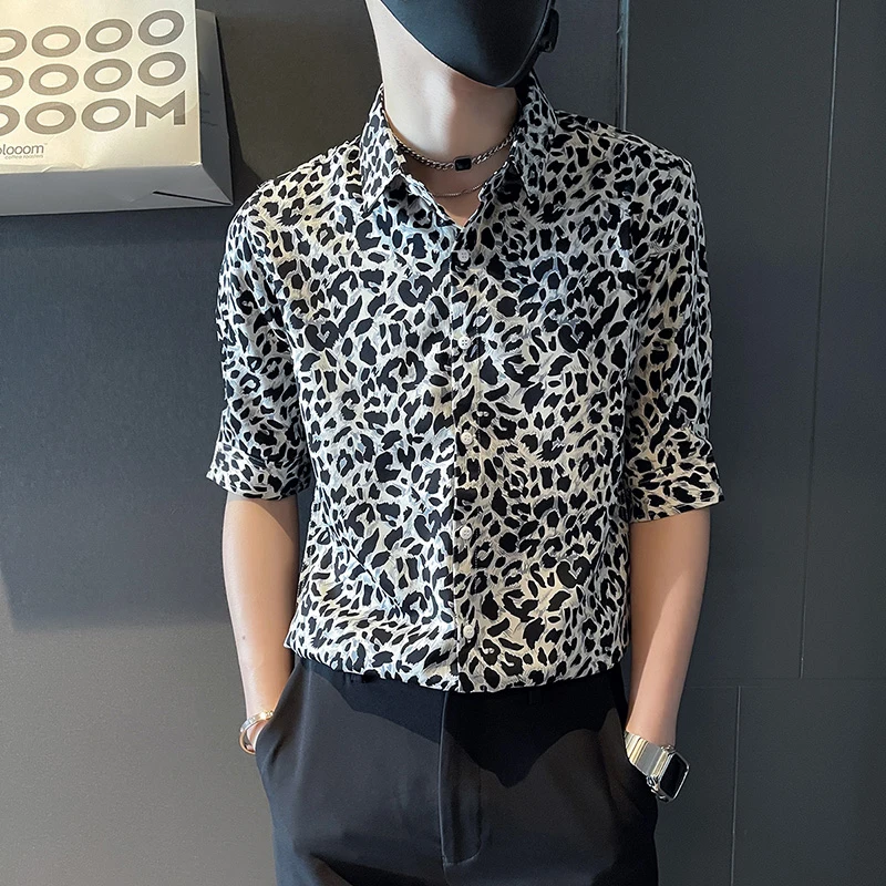 Рубашка E78 мужская приталенная с коротким рукавом, брендовая повседневная с винтажным принтом, в Корейском стиле, весна-лето 2023
Рубашка E78 мужская приталенная с коротким рукавом, брендовая повседневная с винтажным принтом, в Корейском стиле, весна-лето 2023