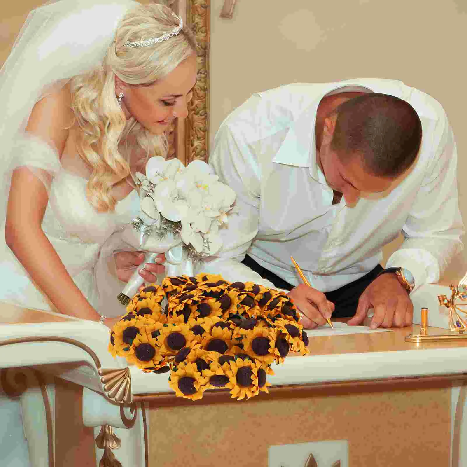 Sunflower Artificial Sunflowers Flower Flowers Fake Bouquet Decor Wedding Paper Silk Heads Faux Simulation Decorations Mini
Sunflower Artificial Sunflowers Flower Flowers Fake Bouquet Decor Wedding Paper Silk Heads Faux Simulation Decorations Mini