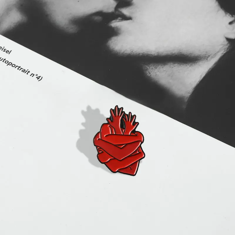 10 PCS / LOT Organ Heart Enamel Pins Badges Bloodthirsty Hug Brooches Dark Red Arms Lapel pin Denim Shirt Collar Punk Fashion
10 PCS / LOT Organ Heart Enamel Pins Badges Bloodthirsty Hug Brooches Dark Red Arms Lapel pin Denim Shirt Collar Punk Fashion