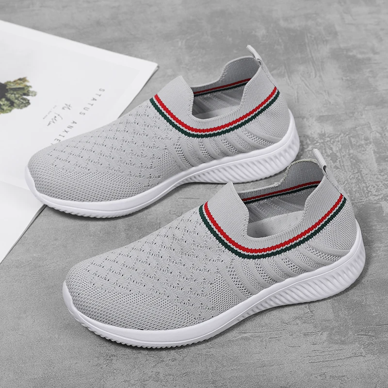 Platform Sneakers Women 2022 Summer New Breathable Mesh Wedge Casual Sport Shoes Plus Size Non slip Woman Vulcanize Shoes
Platform Sneakers Women 2022 Summer New Breathable Mesh Wedge Casual Sport Shoes Plus Size Non slip Woman Vulcanize Shoes