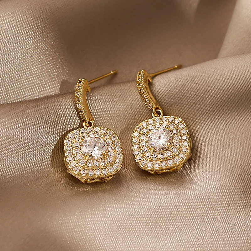 Gold Color Big Rhinestone Square Drop Earrings For Women Alloy Earrings Trendy Fashion Gift Party Jewelry
Gold Color Big Rhinestone Square Drop Earrings For Women Alloy Earrings Trendy Fashion Gift Party Jewelry