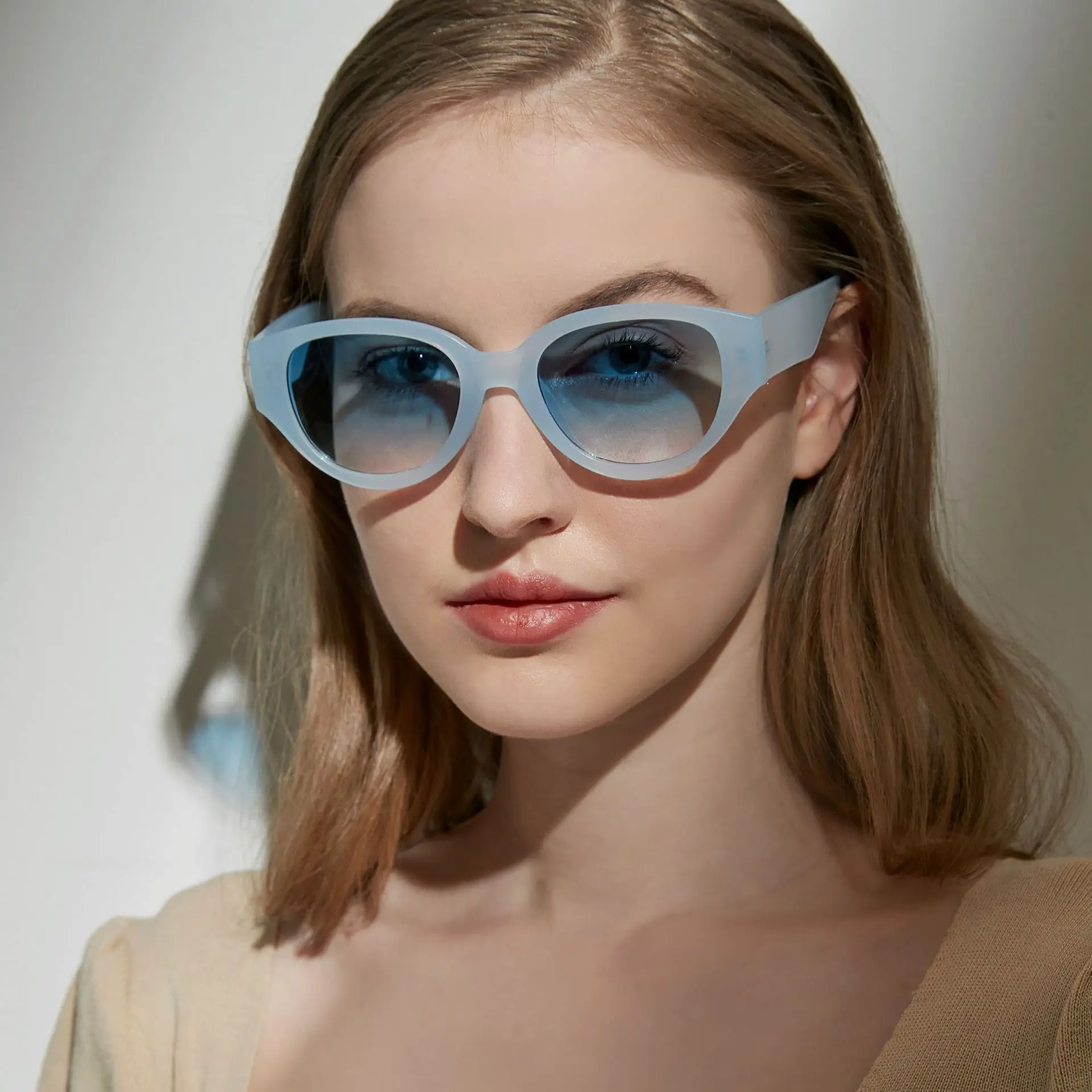 Jelly Candy Color Summer Beach Wind Sunglasses Retro Men's Multicolor Sunglasses Women
Jelly Candy Color Summer Beach Wind Sunglasses Retro Men's Multicolor Sunglasses Women