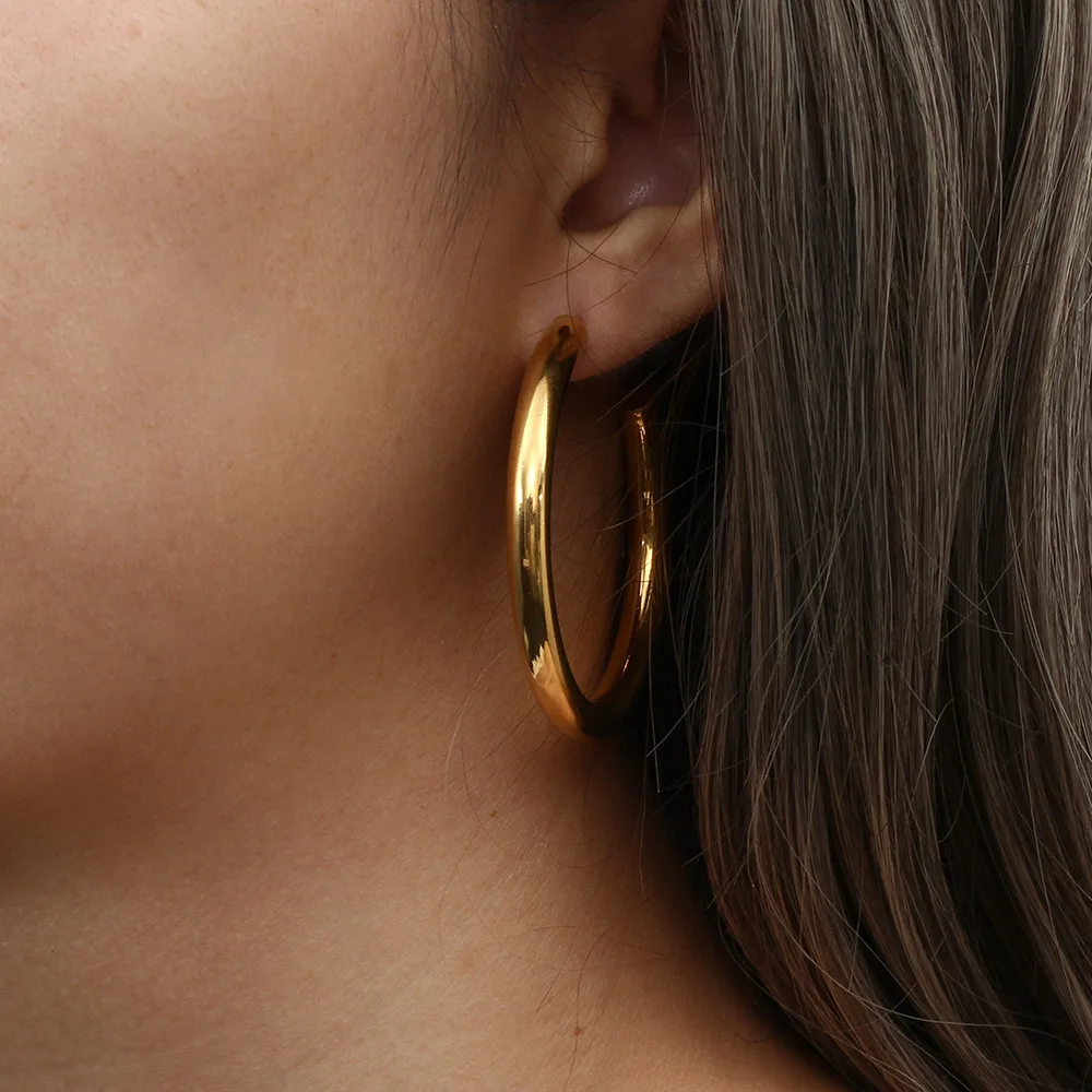 Gold Color Small Hoop Earrings Stainless Steel Circle Round Huggies for Women Men 2022 Ear Ring Bone Buckle Fashion Jewelry
Gold Color Small Hoop Earrings Stainless Steel Circle Round Huggies for Women Men 2022 Ear Ring Bone Buckle Fashion Jewelry