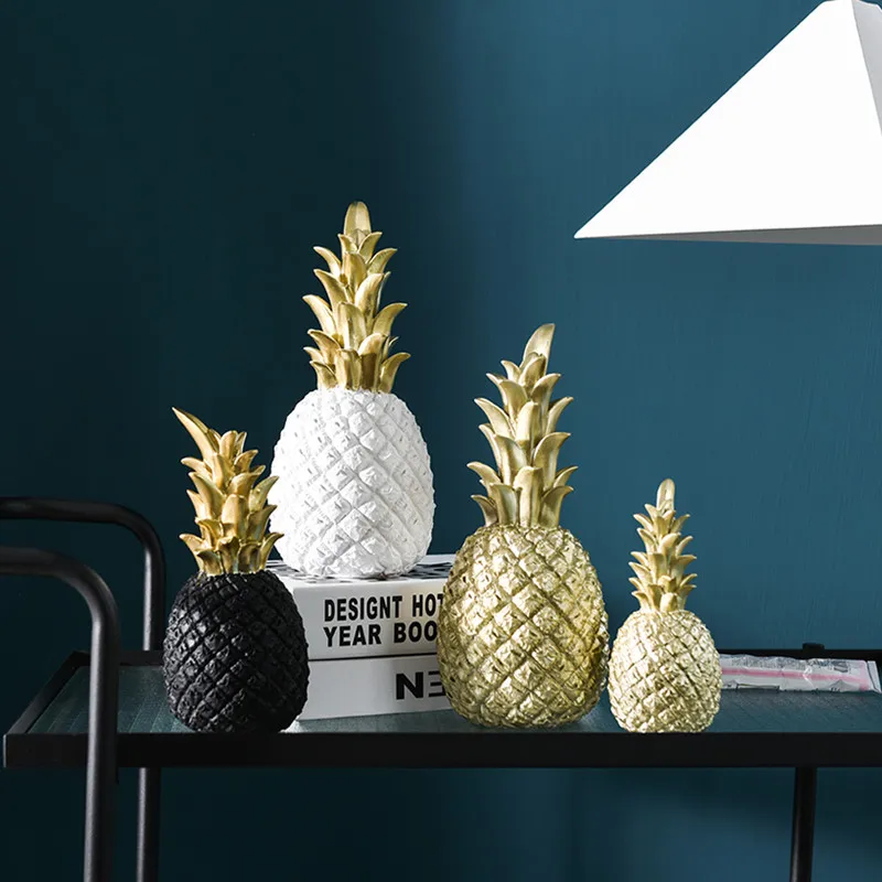Nordic Style Resin Gold Pineapple Home Decor Living Room Wine Cabinet Window Display Craft Luxurious Table Props Festival Gift
Nordic Style Resin Gold Pineapple Home Decor Living Room Wine Cabinet Window Display Craft Luxurious Table Props Festival Gift