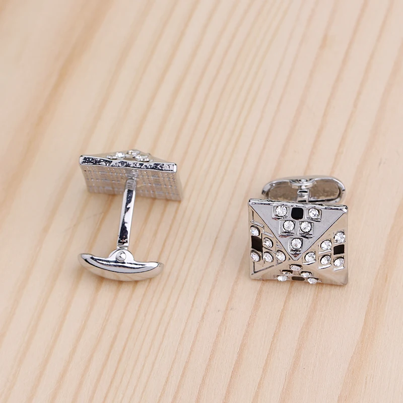 Personality Pyramids Cufflinks With Crystal For Men Square Cuff Links Business Shirt Buttons For Wedding Wear Father Boyfriends
Personality Pyramids Cufflinks With Crystal For Men Square Cuff Links Business Shirt Buttons For Wedding Wear Father Boyfriends